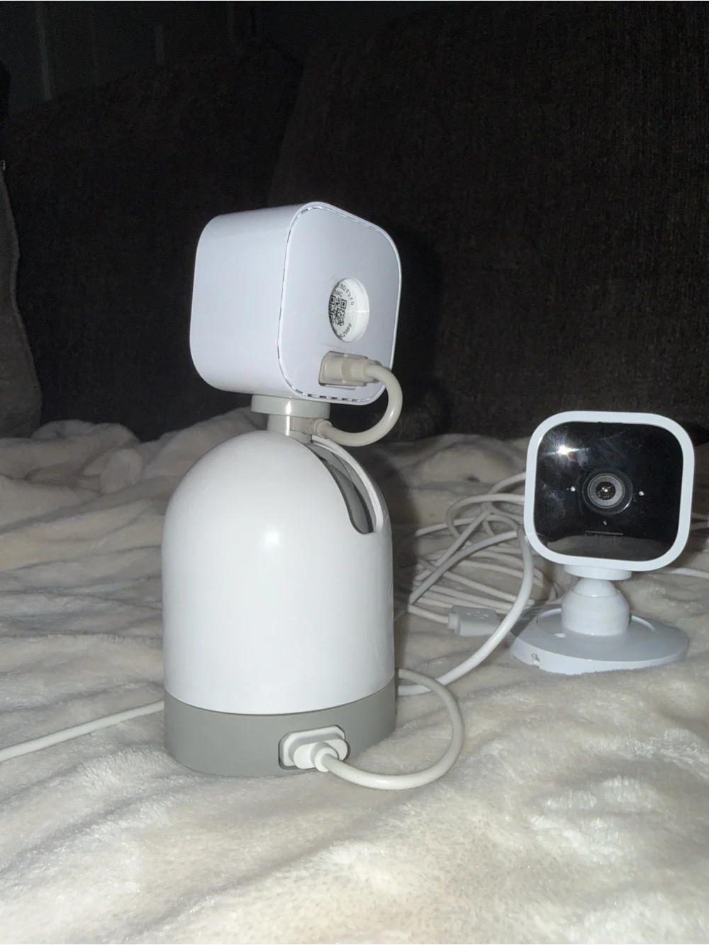 5pc Blink Indoor Security Camera System (3 Camera Kit, With 2 Sync Modules)